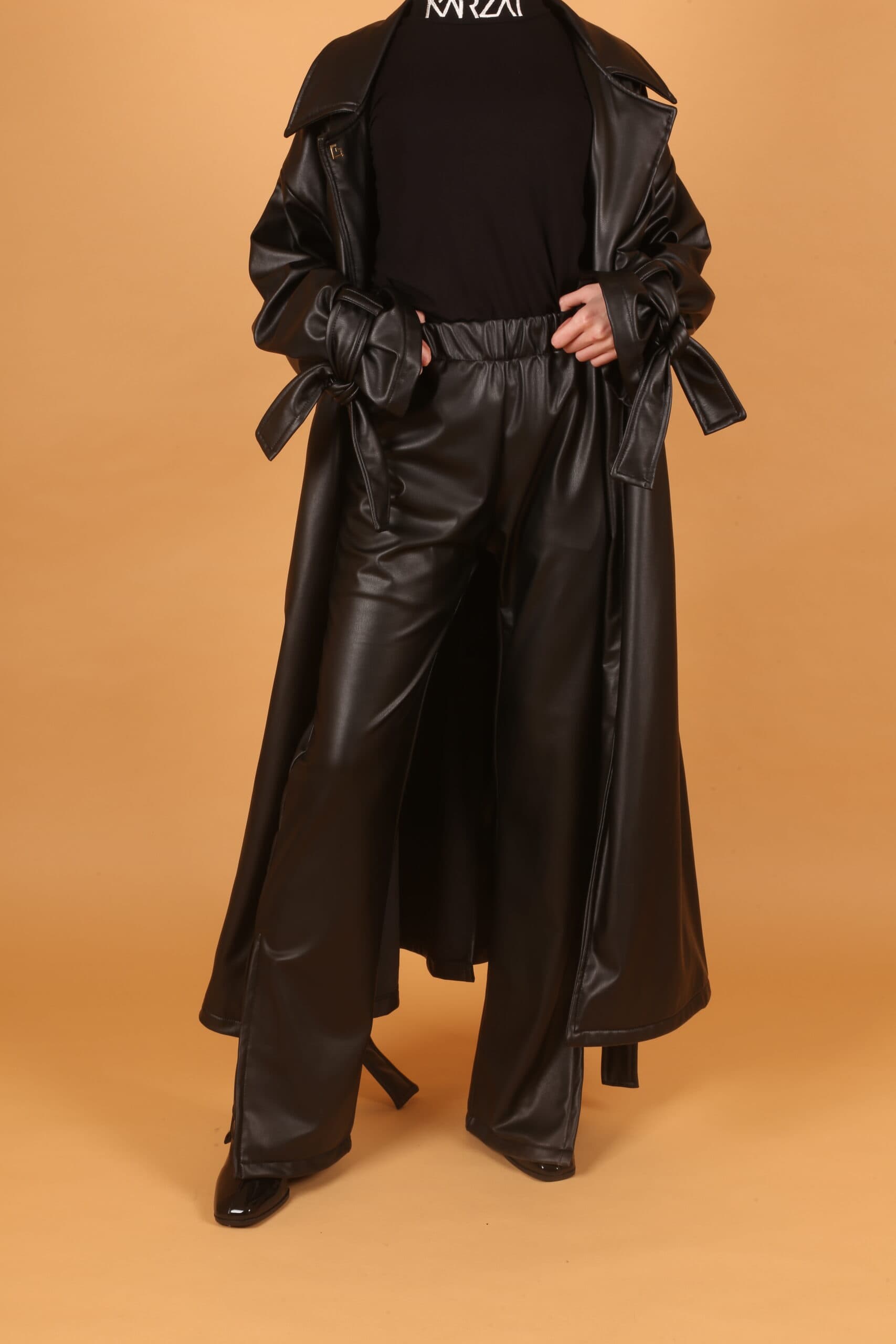 Black Leather pant- Black/Fur inside