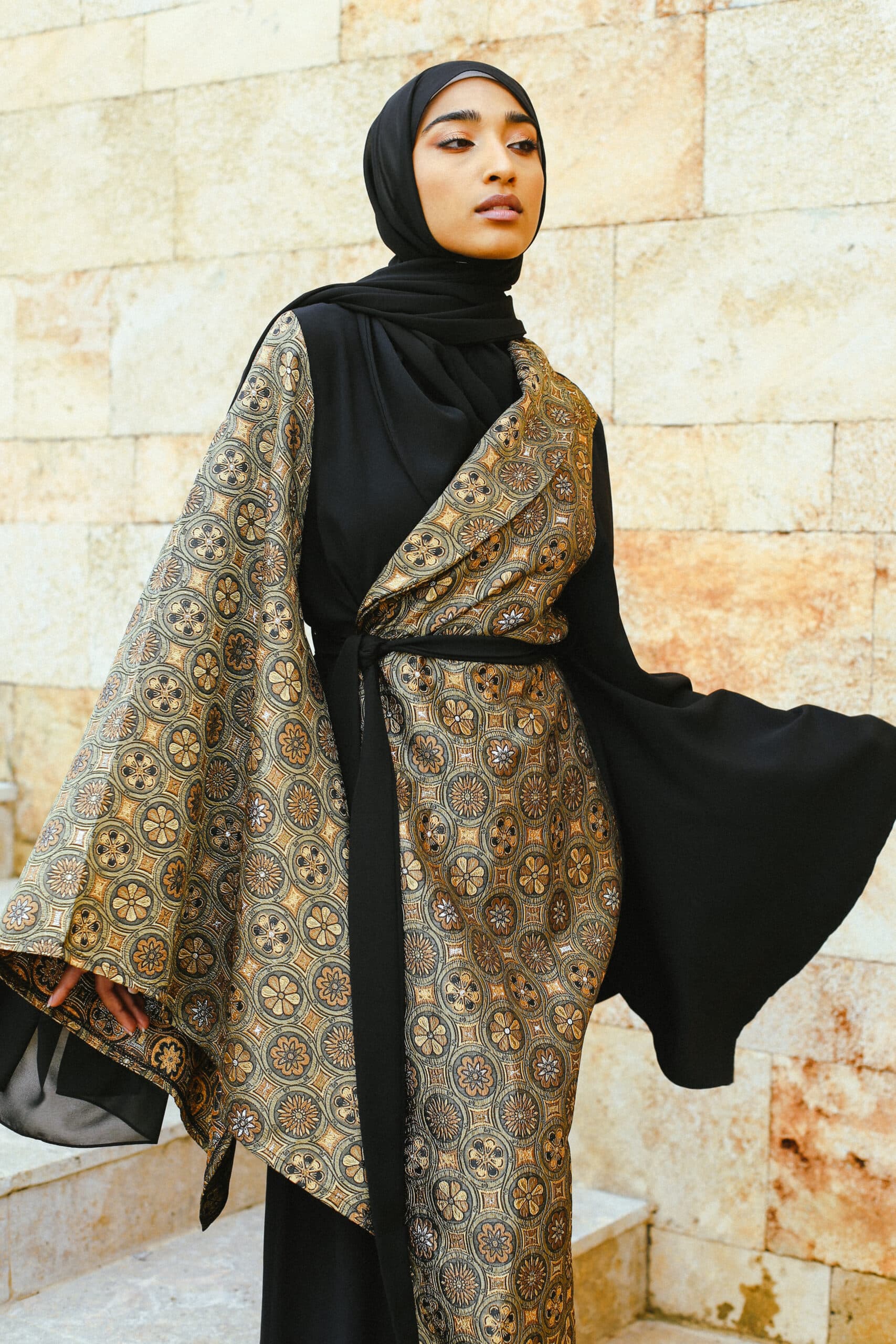 Oman patterned Abaya-1