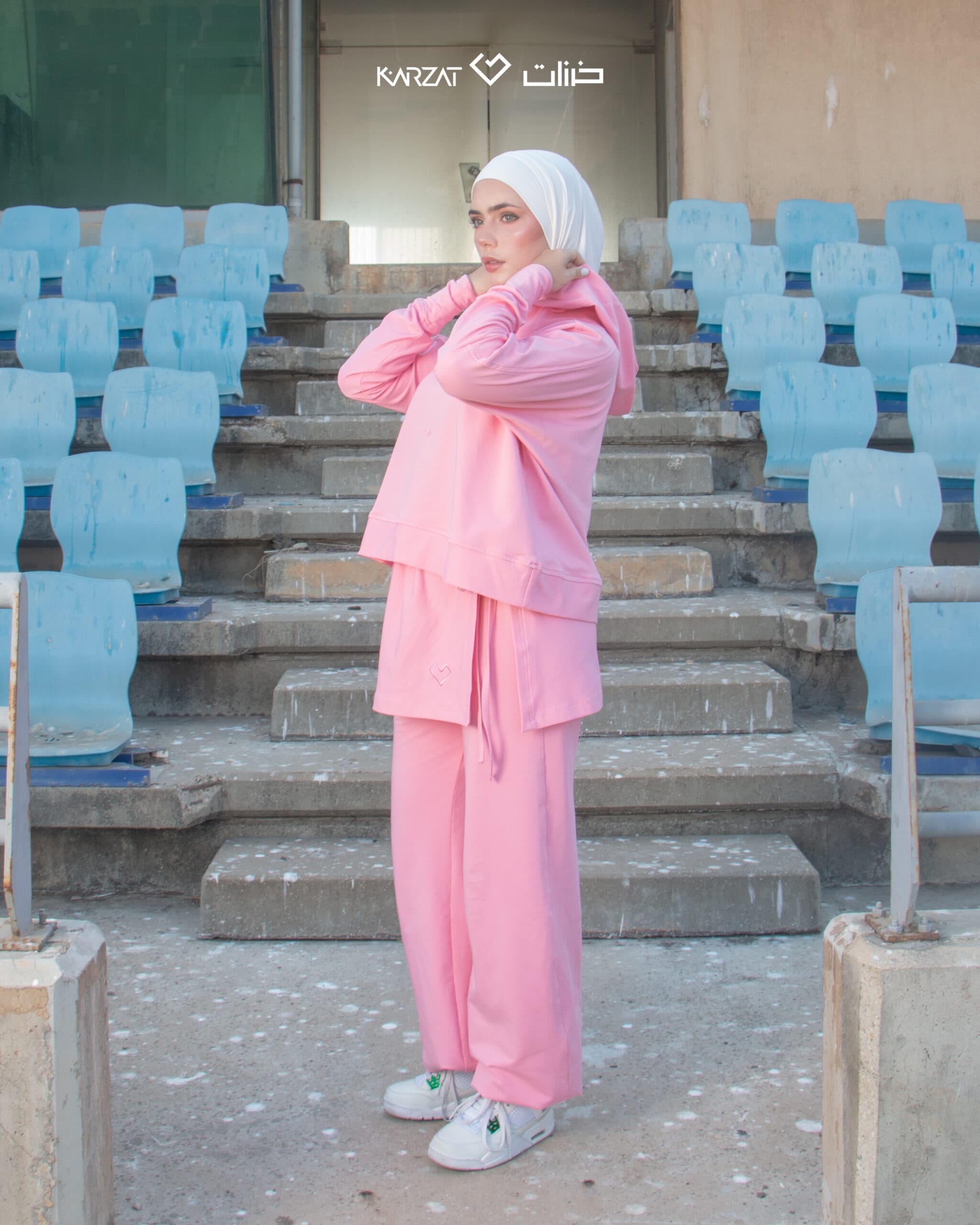 Airport – Pink