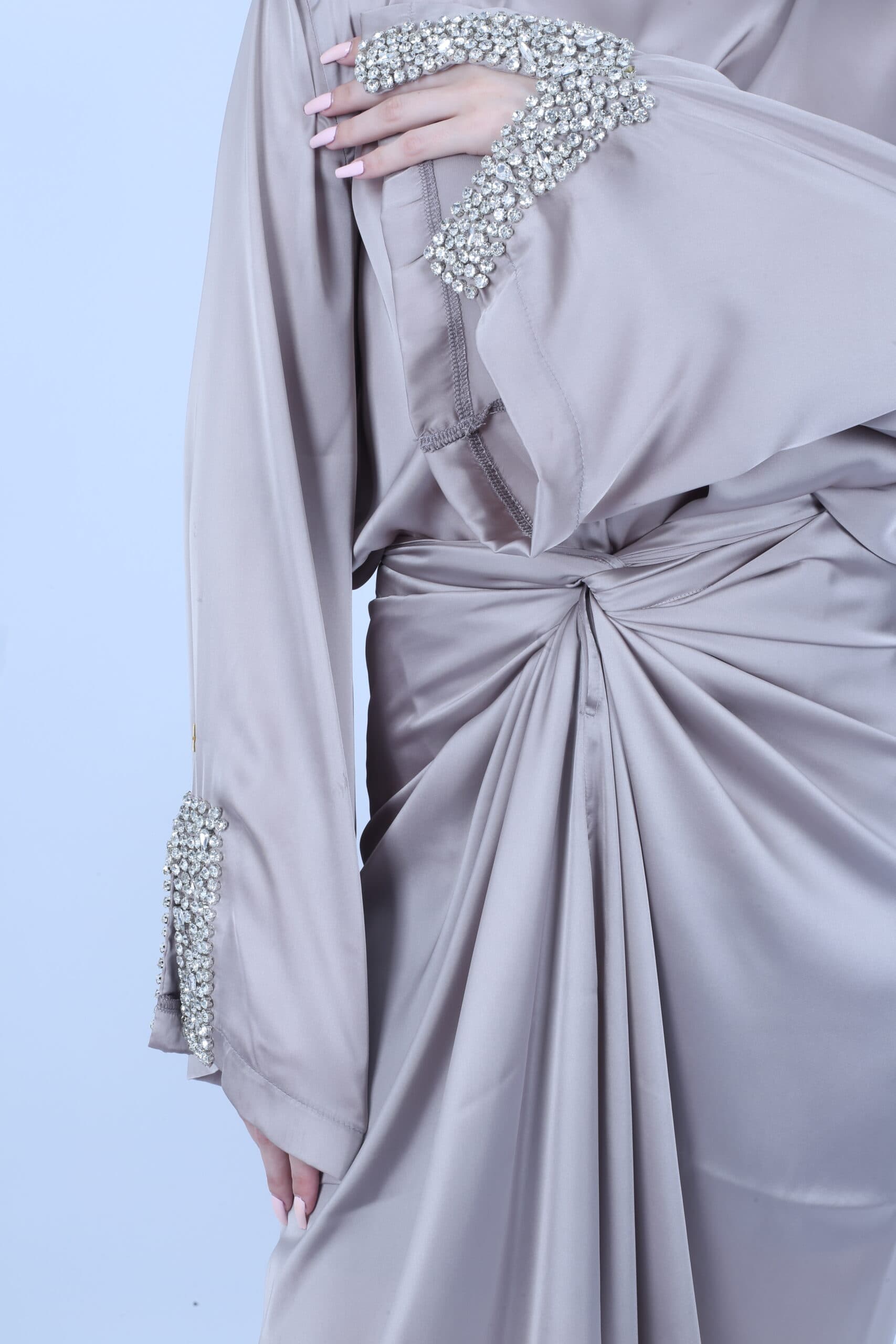 KHARZAAT – Beaded