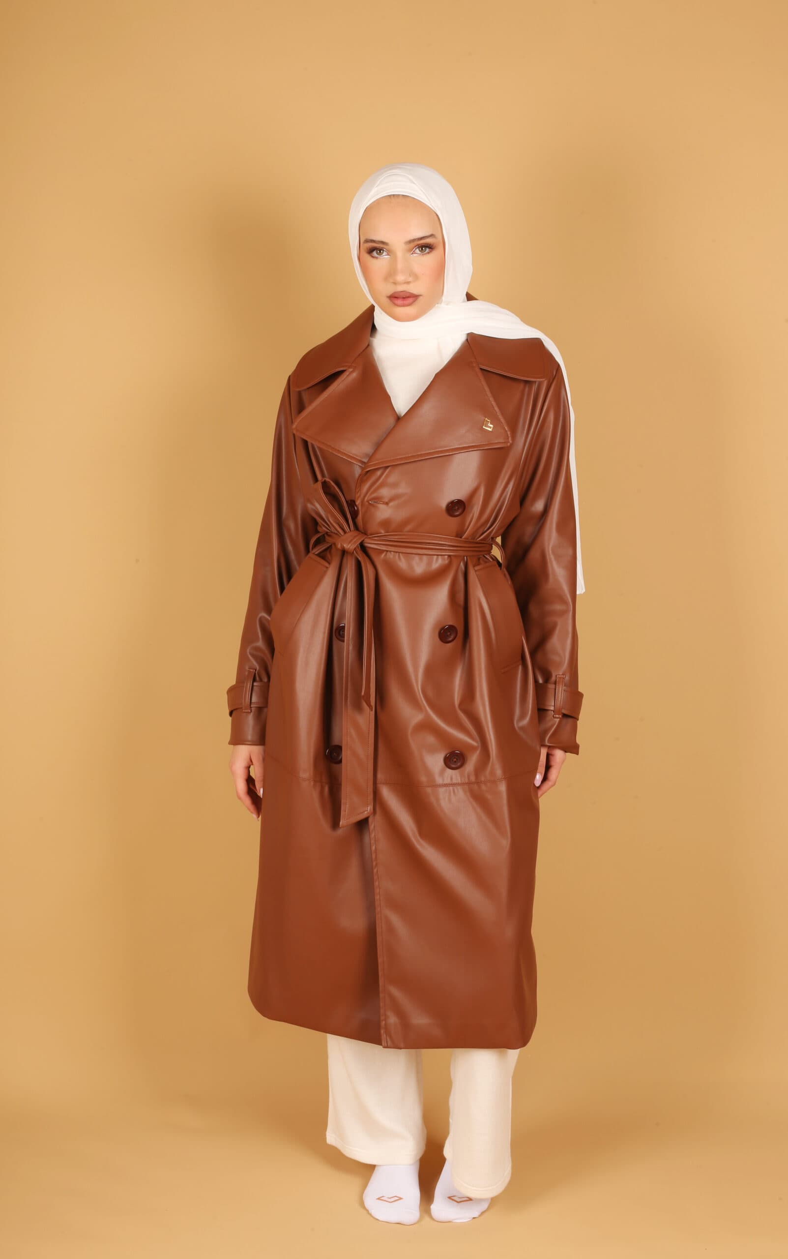 Leathery – Marron