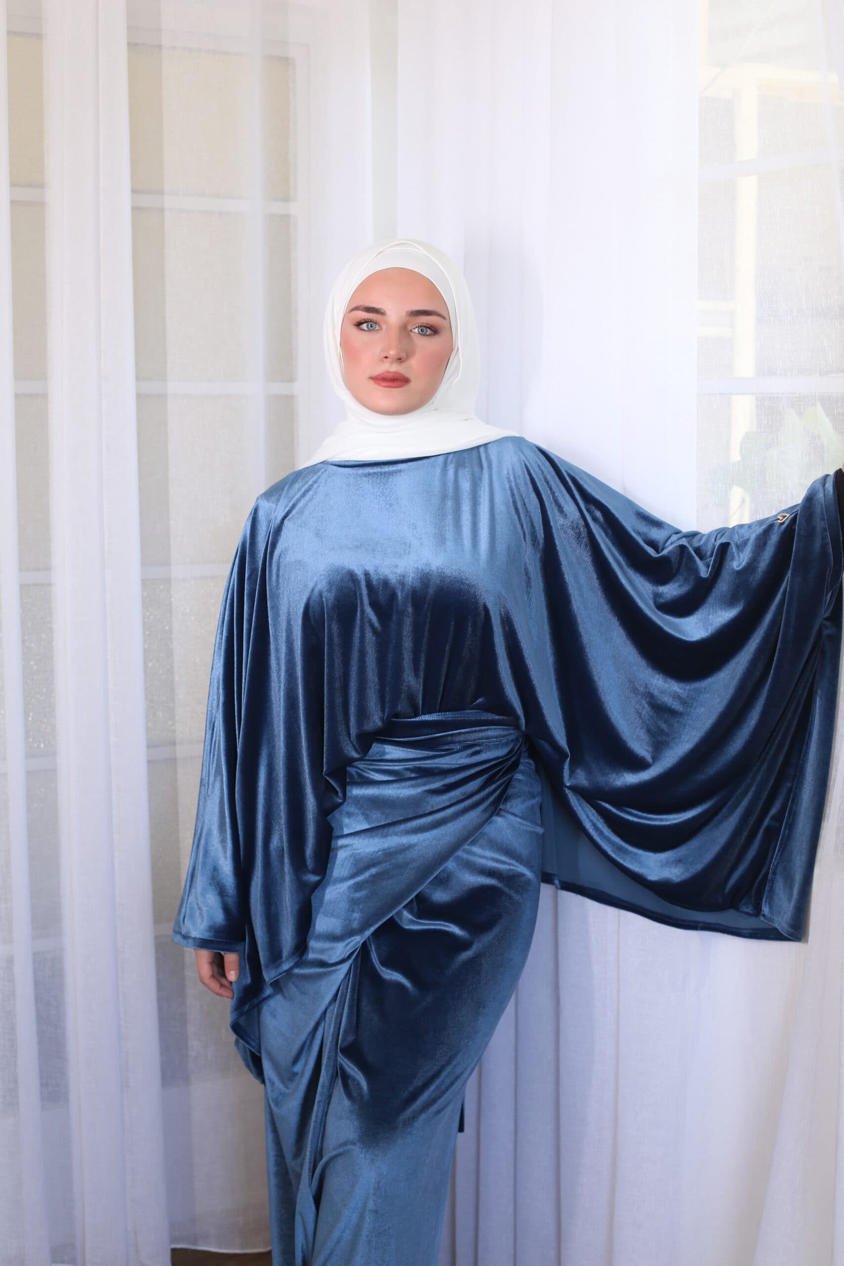 Velvet Kharzaat – Blue